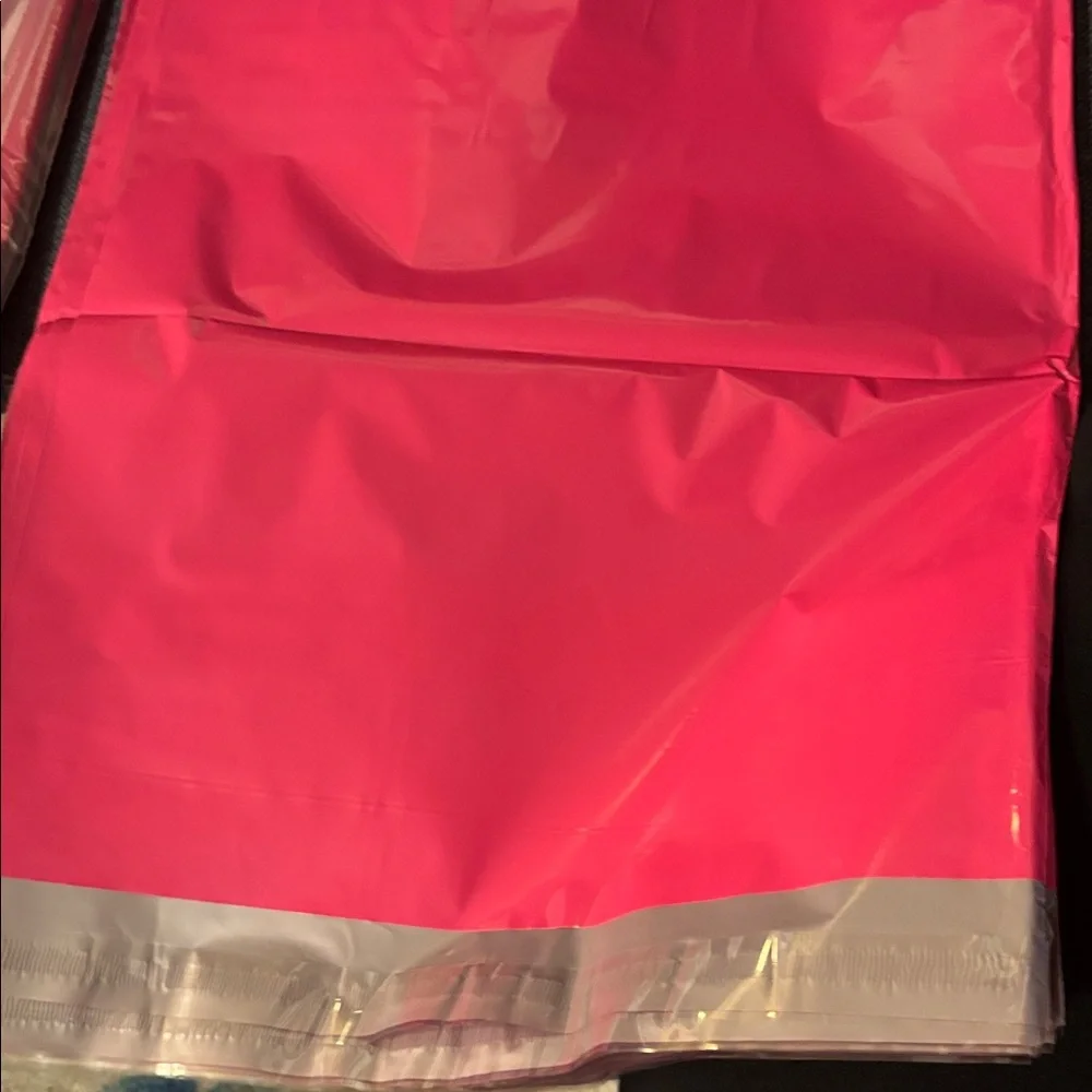 BUNDLE OF 25 - Vibrant Pink 14.5 x 19” Poly Mailers - Picture 4 of 5